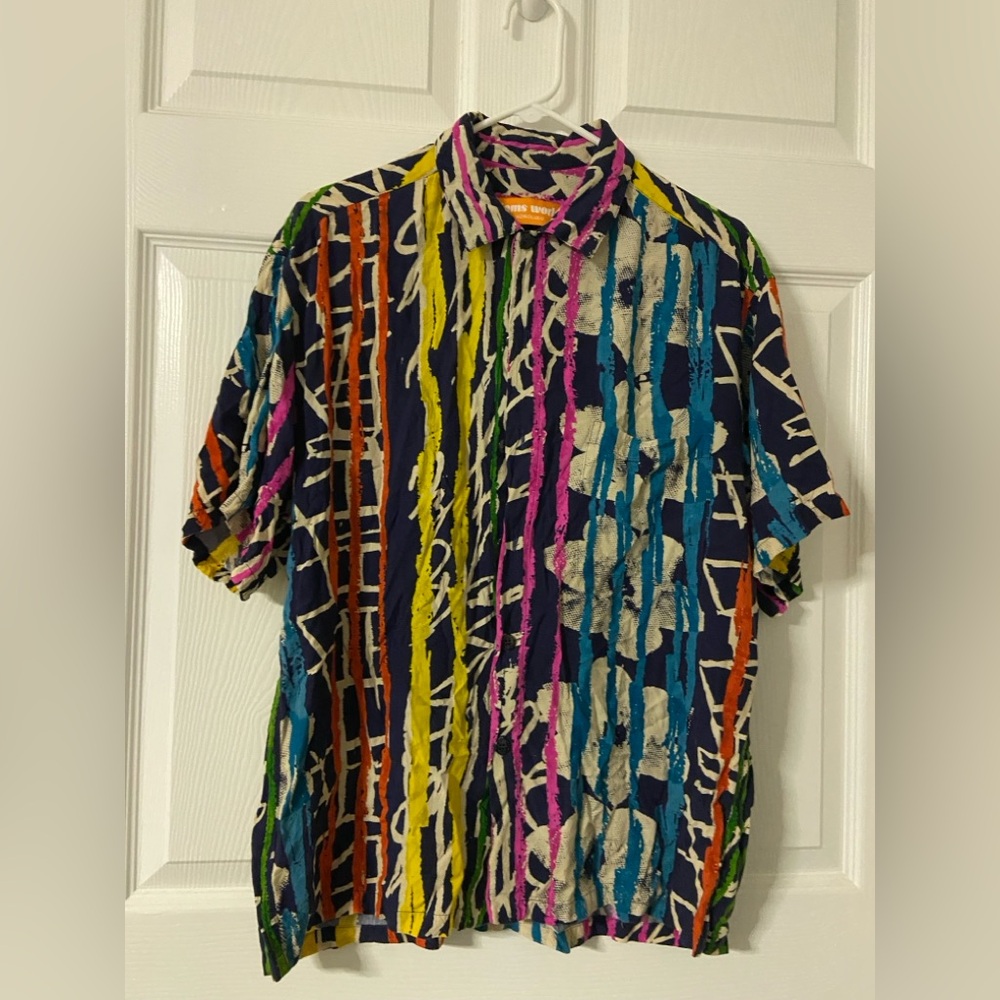 T36- JAMS WORLD Rainbow Scribble Floral HEAR HEARTSTRINGS Button Up Shirt